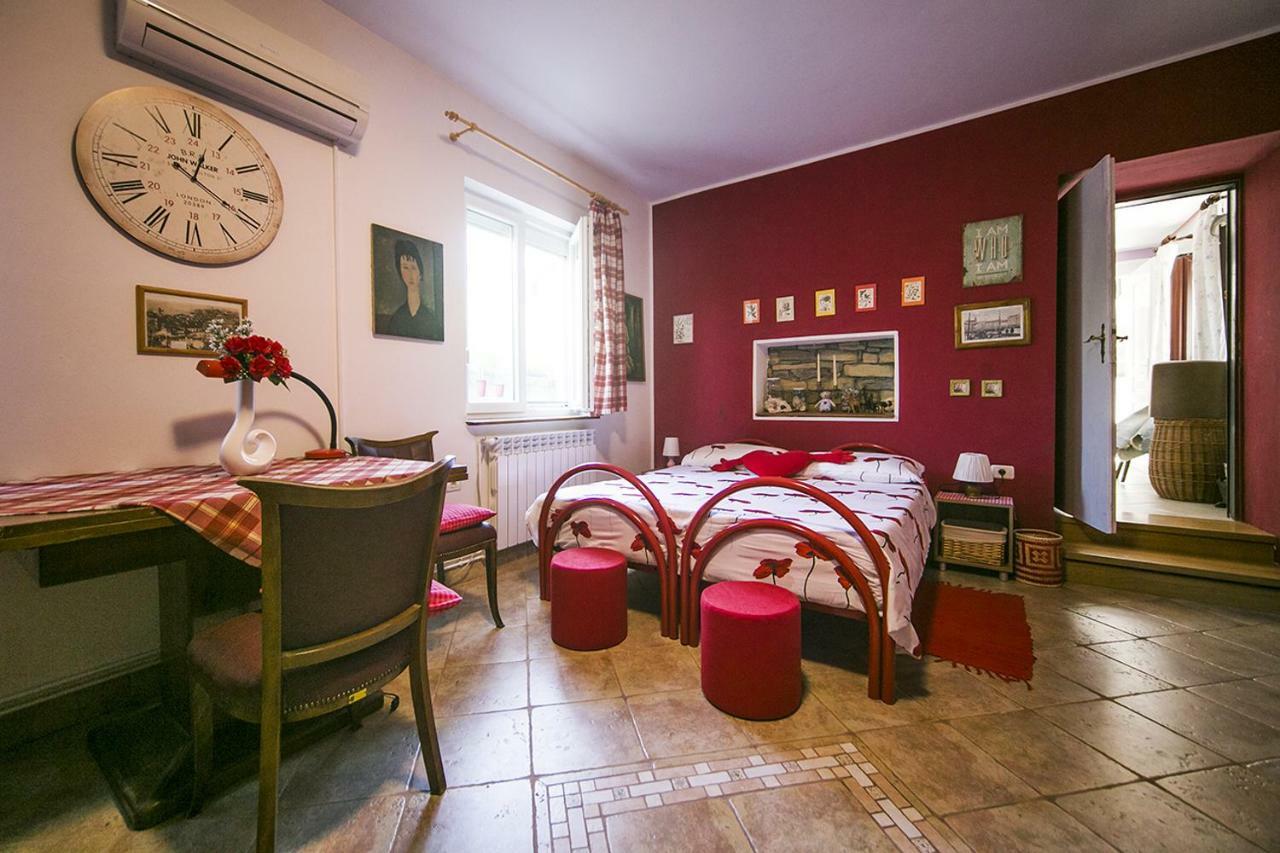 Gasthaus Cozy Istrian House Izola Exterior foto